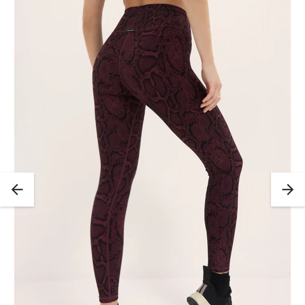 Body language cherry rib python Hailey legging XS - Picture 3 of 4